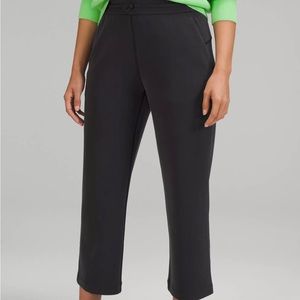 NWT Lululemon Softstreme High-rise Straight Leg Crop